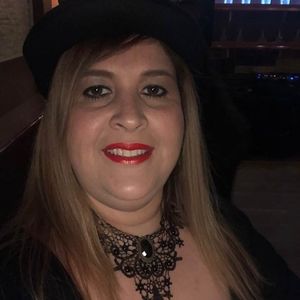 Meet your Posher, Taina